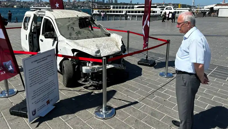15 Temmuz'da Tankın Ezdiği Otomobiller, Ziyarete Açılan Sergide!