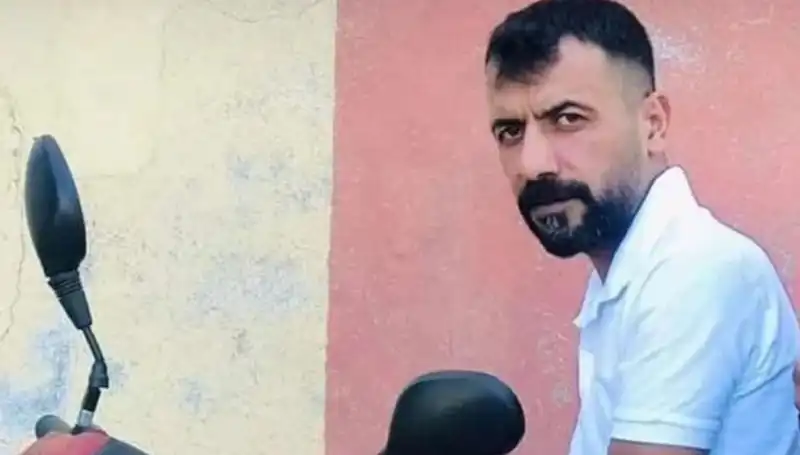 Hayvan Sevgisi Ölüm Getirdi: Yılan Isırığı Can Aldı