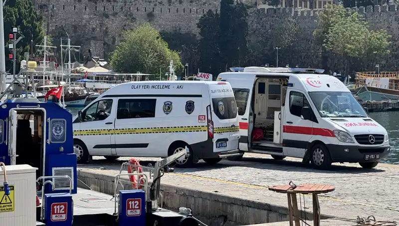 Antalya'nın Güzel Kıyılarında Gizemli Bir Olay: Denizde Erkek Cesedi Bulundu