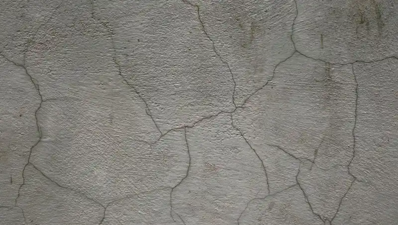 Çatlakları Kendiliğinden Onaran Canlı Beton: Geleceğin İnşaat Malzemesi