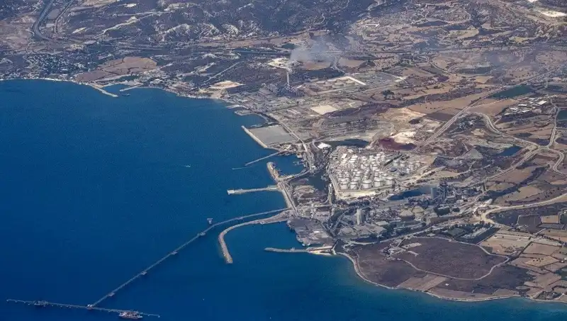 ABD’den İsrail’e Silah Taşımak İçin Limasol’a Uğrayan Gemi