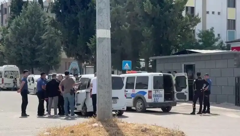 Adliye Önünde Aile Çatışması: 5 Yaralı ve 7 Gözaltı