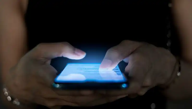 Narsisizmin Yeni Belirtisi: Telefon Bağımlılığı Üzerine Şok Edici Bulgular