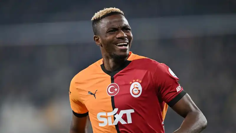 Osimhen’in Geleceği İçin Şaşırtan İddia: Napoli ve Galatasaray’a Veda mı?