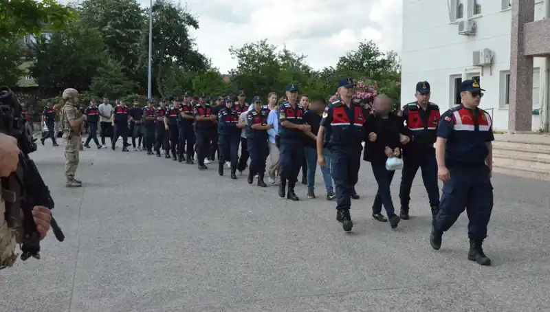 Hacizli Araçları Yenileyip Satışa Çıkardılar: Skandalın Perde Arkası