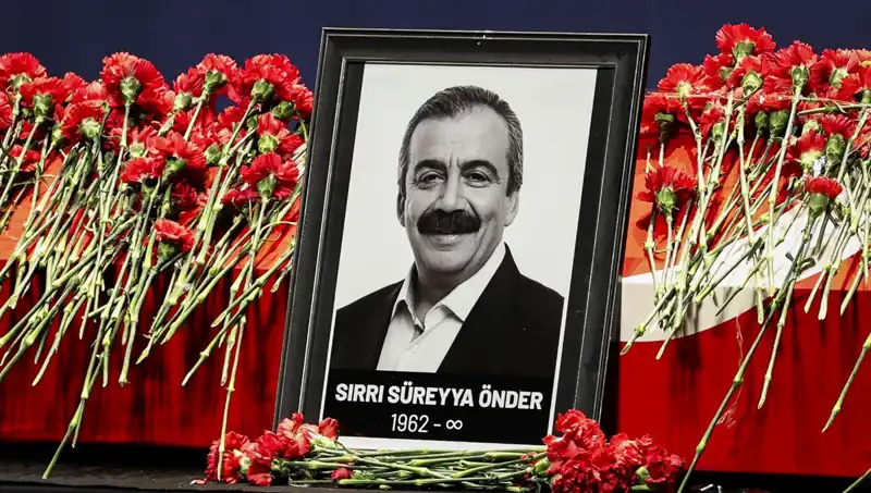 Sırrı Süreyya Önder Anması: Meclis’te Duygusal Anlar ve Unutulmaz Hatıralar