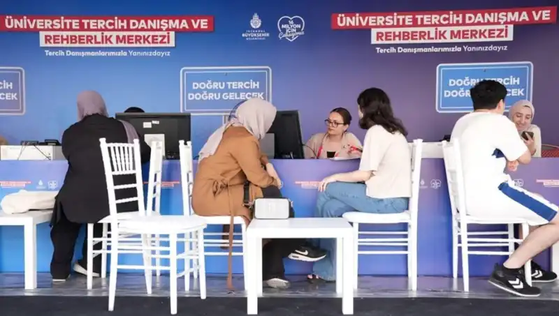İstanbul'da 24 Yeni Tercih Danışma Merkezi Açıldı: Üniversite Tercih Rehberliği