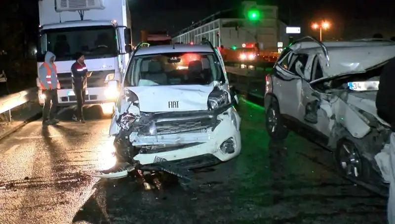 İstanbul’da Zincirleme Kaza: Yoğun Trafik ve Yaralılar