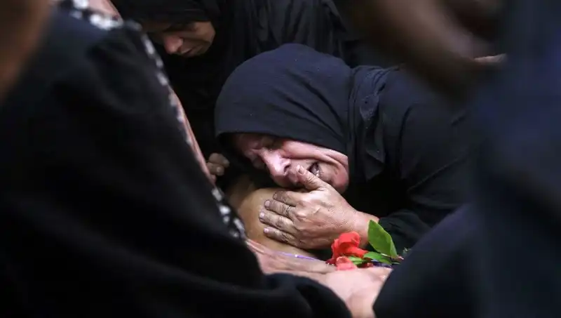 Gazze'deki İnsani Kriz: Can Kaybı 58 Bin 765'i Buldu