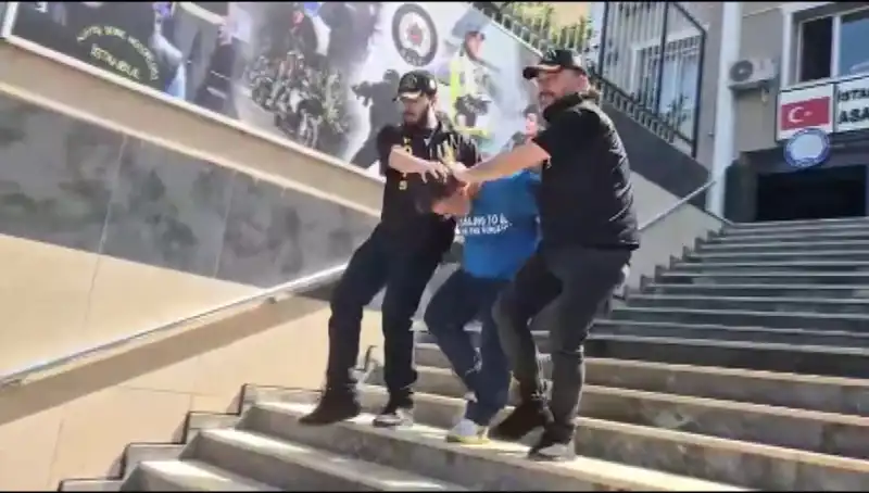 Ümraniye'de 600 Bin Liralık Gasp: Filmi Aratmayan Takip ve Yakalanma Anları