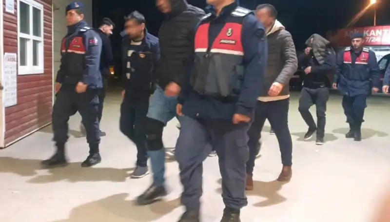 Uyuşturucu Partisi: Bağ Evinde Şok Baskın ve Gözaltılar