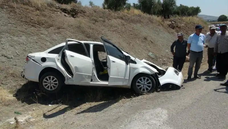 Kilis'te Trafik Kazası: Şok Edici Çarpışma Sonrası Yaralılar Hastaneye Kaldırıldı