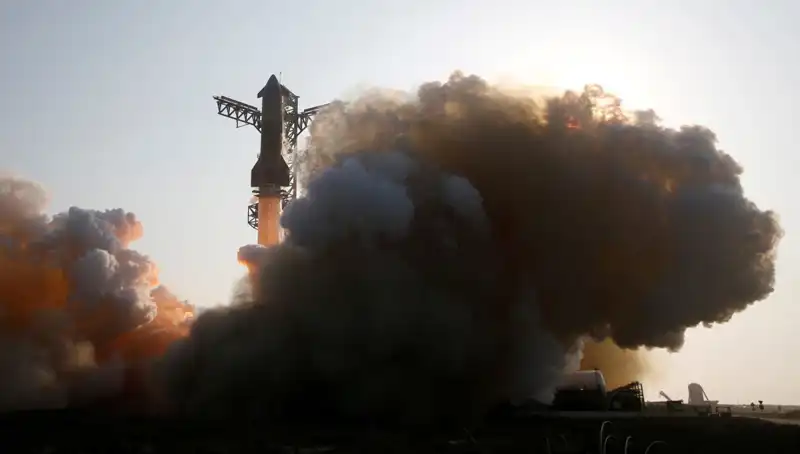 Starship Roketinin 9. Testi: Başarı mı, Hayal Kırıklığı mı?