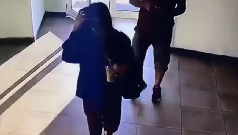 Ayşe Tokyaz'ın Gizemli Cinayeti: Son Anları Güvenlik Kamerasında Yakalandı