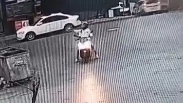 İstanbul'da Alışveriş Merkezinde Silahlı Saldırı: Panik Anları