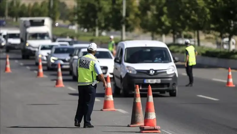 Trafikte Kriz: Konvoy Tüneli Kapatınca Kaos Ortaya Çıktı!