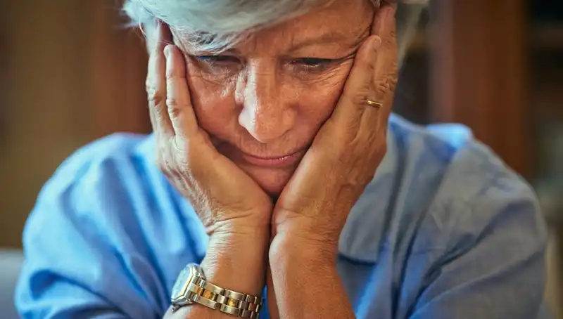 40’lı Yaşlarında Alzheimer Teşhisi: Stresin Gizli Etkileri