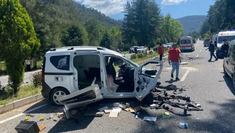 Marmaris'te Feci Kaza: Savaş Alanına Dönüşen Yol, Can Aldı!