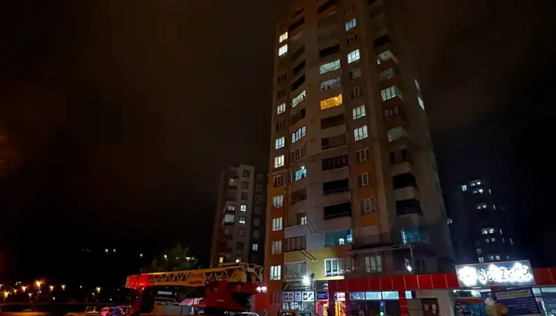 Yıldırım Düşmesi Apartman Çatısını Yardımcı Olacak mı?