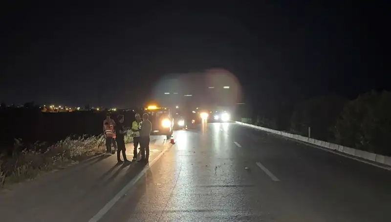 Adana’da Zincirleme Trafik Kazası: Üç Araç Birbirine Girdi