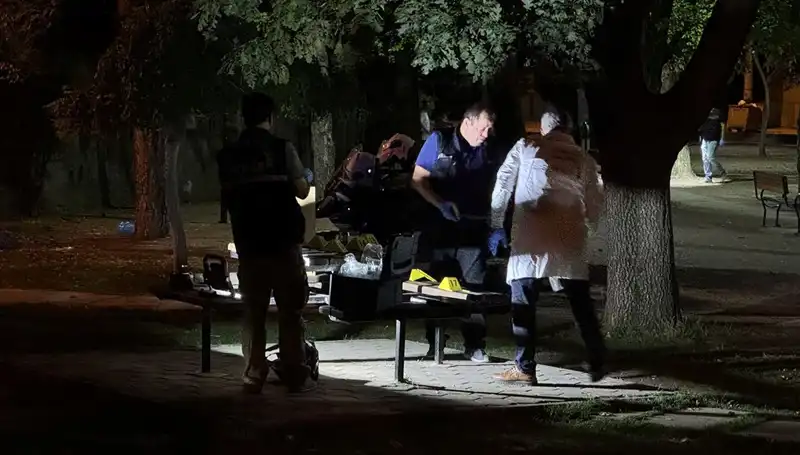 Bosna'da Husumet Dehşeti: 1 Ölü, 2 Yaralı, Savaş Gibi Anlar