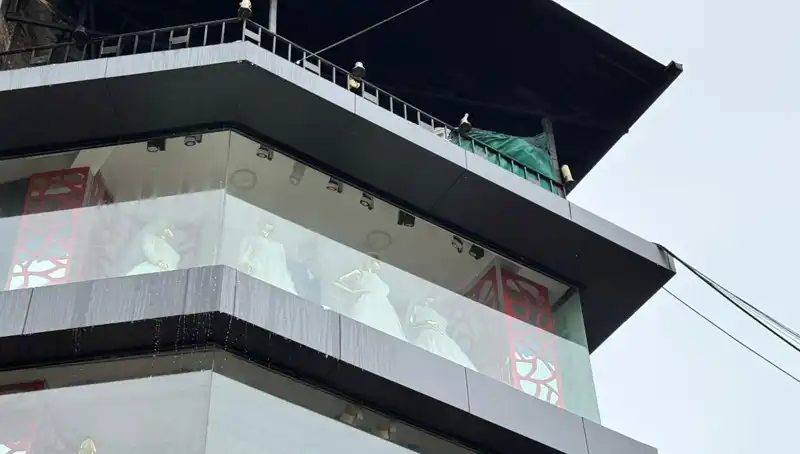 Giyim Mağazasında Meydana Gelen Korkutan Yangın: Alışveriş Keyfine Ara Verdi