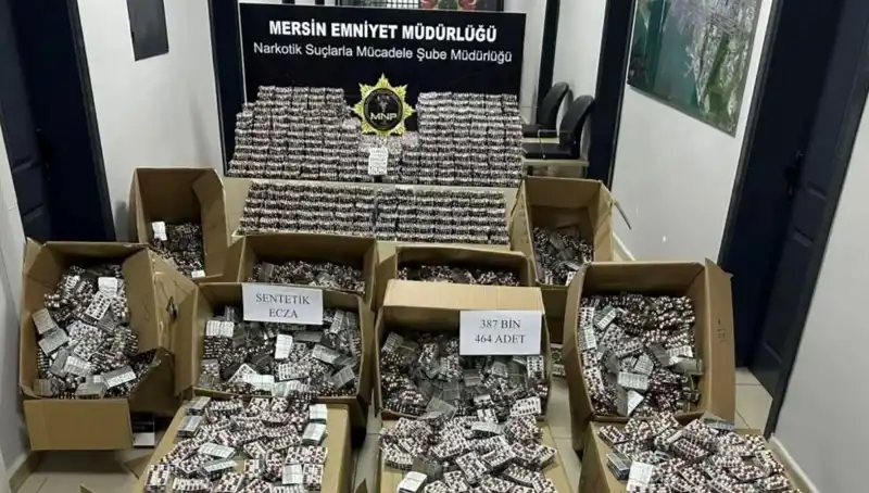 Mersin'de Uyuşturucu Hap Operasyonu: 387 Bin Paket Ele Geçirildi