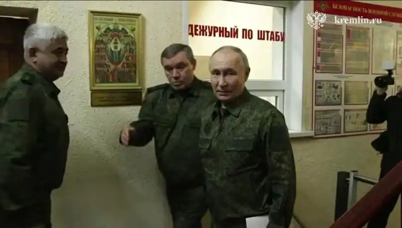 Putin'in Kursk Ziyareti Savaşın Seyrini Değiştirdi: Rusya Suca'yı Geri Aldı