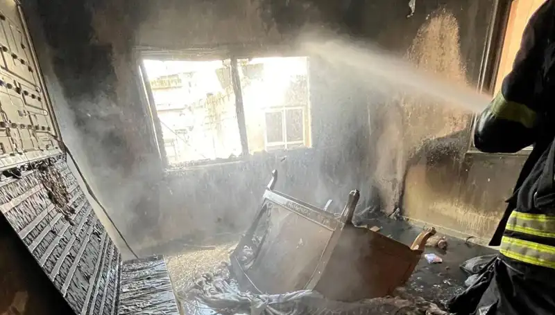 Mersin’deki Apartman Yangını, 10 Aileyi Dışarıya Sürükledi: İşte O Anlar!