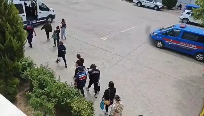 Tayland'da Kadınlara Çalışma İzni Vaadiyle Fuhuş: Gerçekler ve Korkunç İhlaller