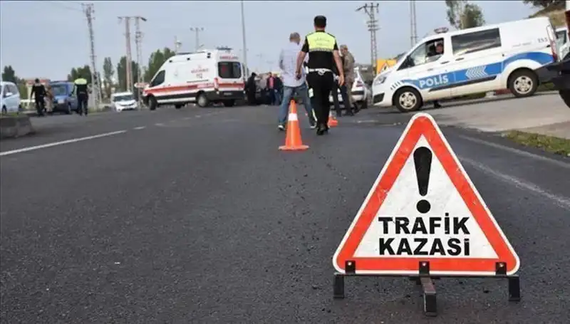 Tekirdağ'da Feci Kaza: Kontrolden Çıkan Araç Bariyerlere Çarptı, Bir Kişi Hayatını Kaybetti
