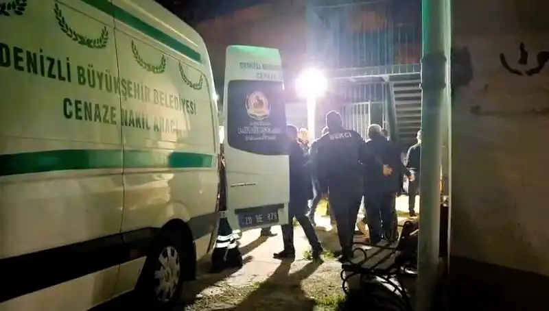 Yem Karma Makinesiyle İlgili Trajik Kaza: Besici Hayatını Kaybetti