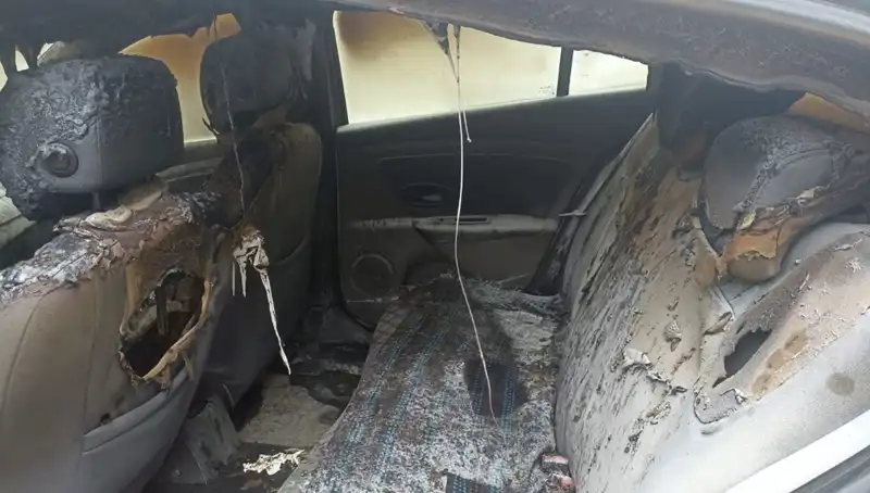 Esenyurt'ta Şok Olay: İsteğine Yanıt Alamayan Sürücü Arabasını Yaktı!