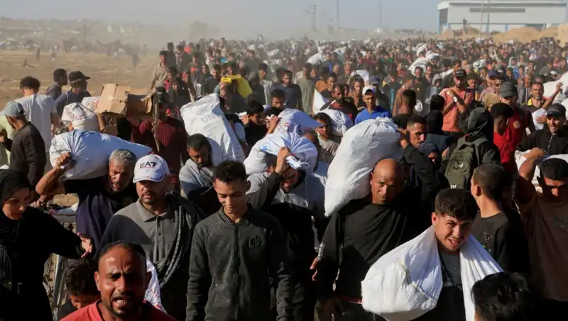İsrail Ordusu'ndan Han Yunus'a Operasyon: 15 Kilometrelik Kuşatma Koridoru Açıldı