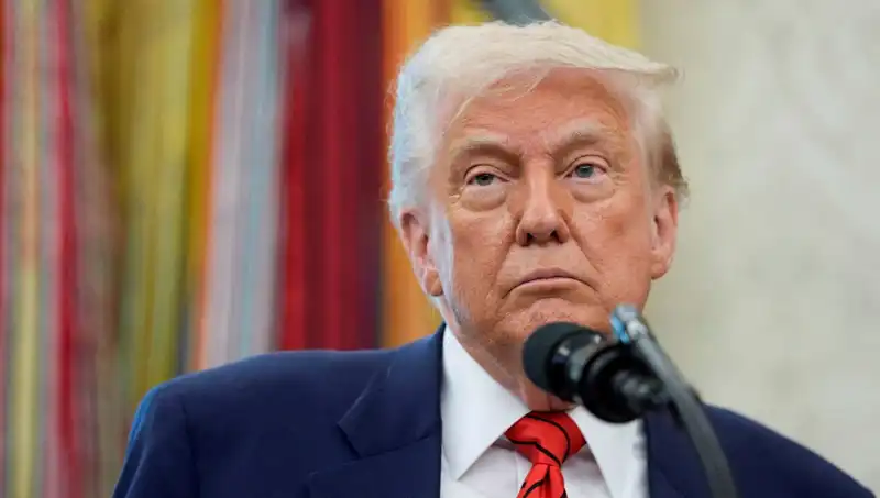 Trump, G7 Zirvesi'ni Terketti: Beyaz Saray'da Acil Toplantı Çağrısı